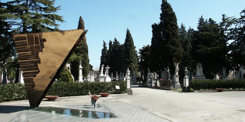 Tomba di Fellini - Cimitero monumentale di Rimini
