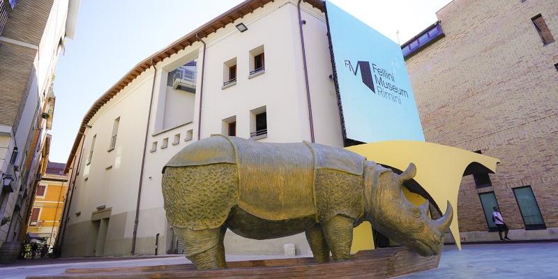 La rinocerontessa e il Palazzo del Fulgor