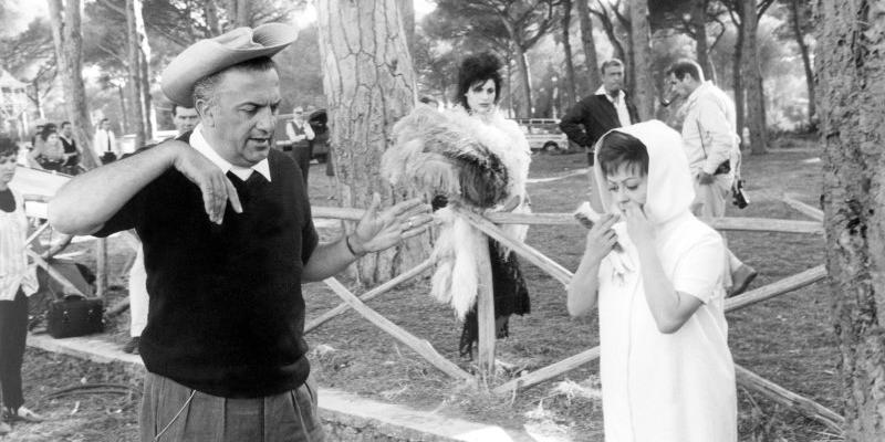 Fellini e Masina ne 'Giulietta degli spiriti'
