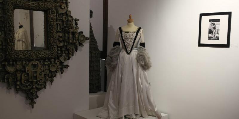 Foto, oggetti e costumi dal set de Il Casanova di Federico Fellini