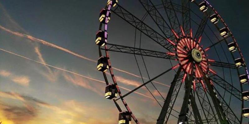 the ferry wheel on the beach