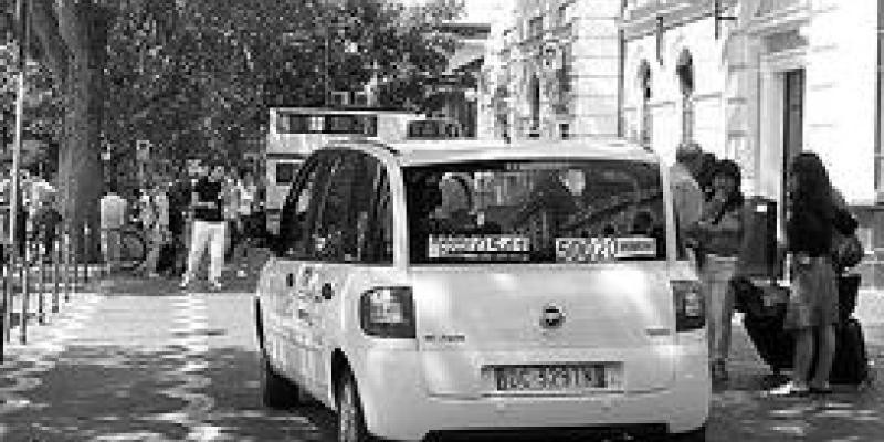 taxi alla stazione di Rimini