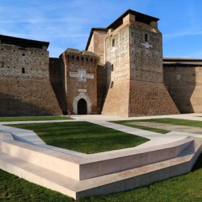Rimini, Castel Sismondo, corte a mare