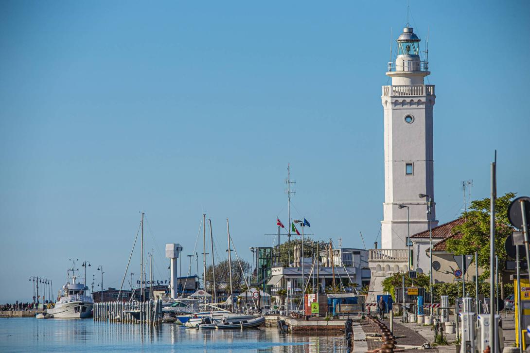 Visita guidata al faro di Rimini e al suo porto canale