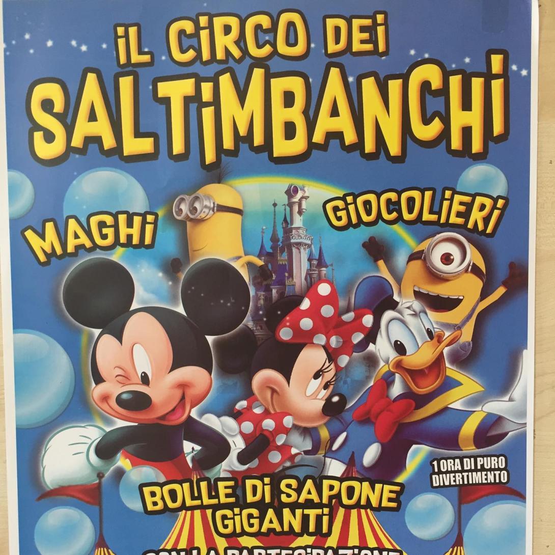 Circo dei saltimbanchi a Viserba