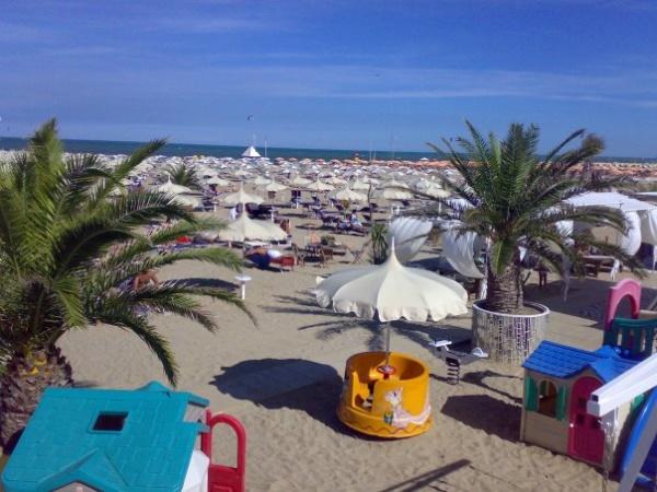 Beach area n. 75 Bulli M. - Rimini