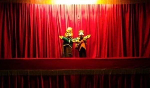 Puppet theater