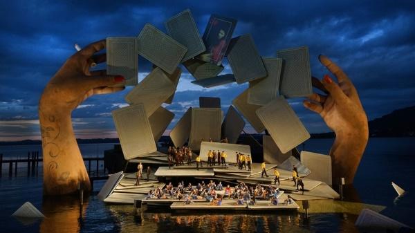 Carmen dal Festival di Bregenz al Cinema Tiberio