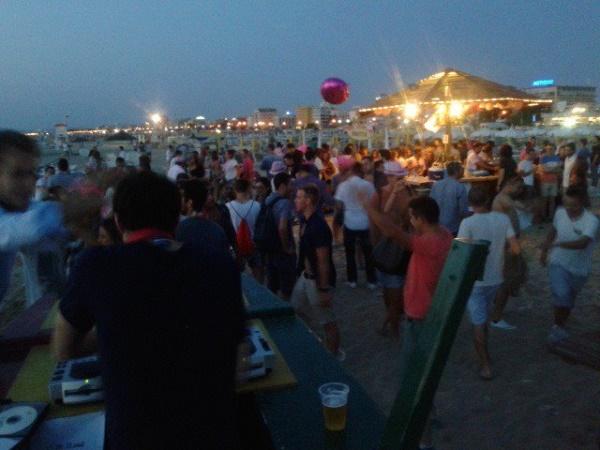 Festa in riva al mare al Chiringuito