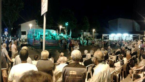 Musica in spiaggia di Rimini Torre Pedrera