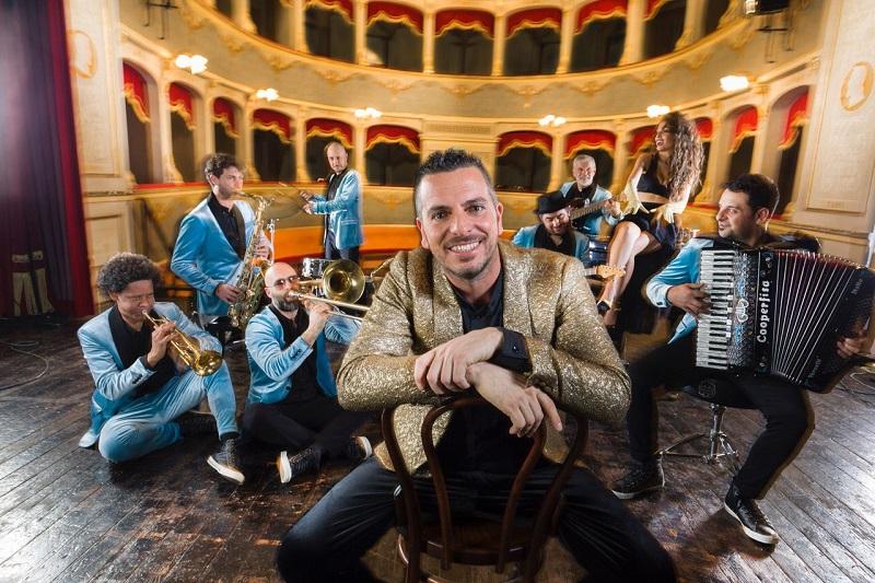 Mirko Casadei e la sua POPular Folk Orchestra 