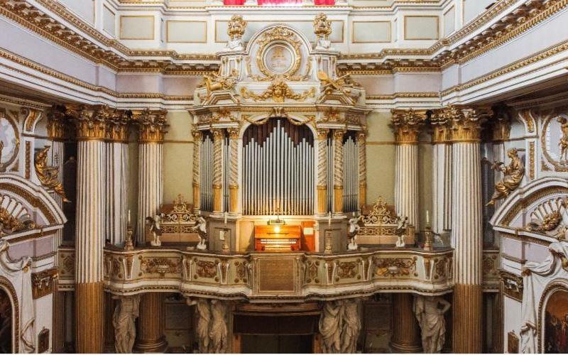 organo Tamburini alla Chiesa dei Servi