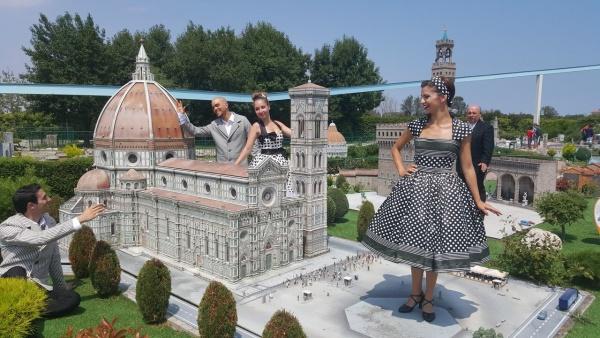 Nientepopodimeno - Show a Italia in miniatura