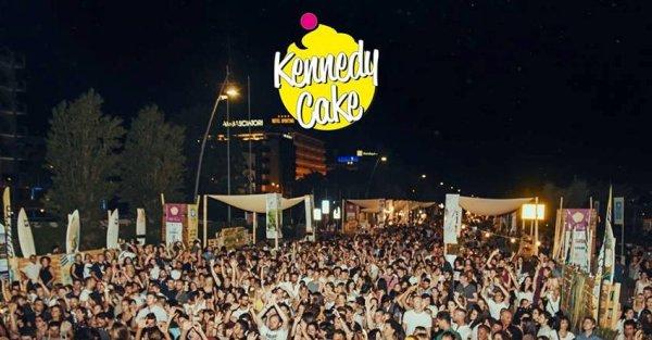 Festa a Kennedy Cake - spiaggia Rimini Marina Centro