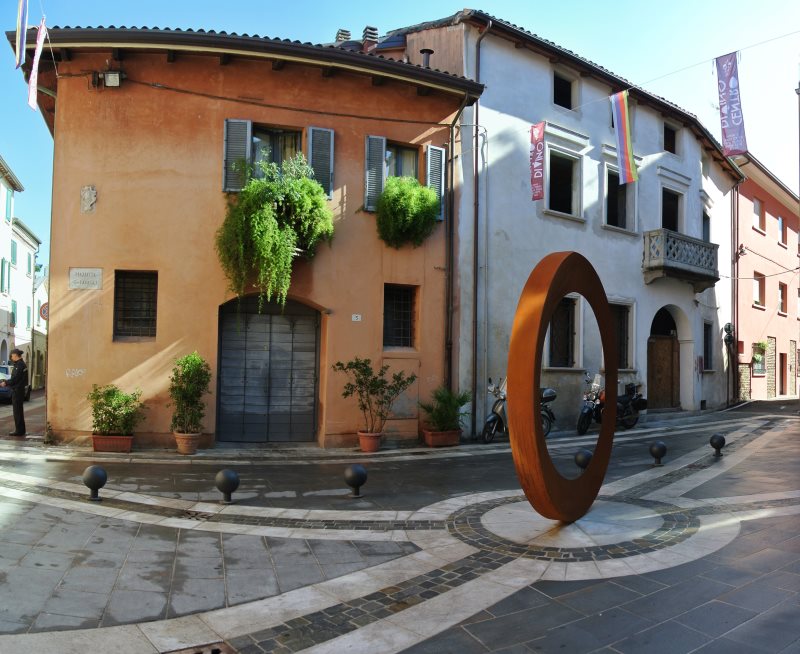 L'anello in Piazzetta Zavagli