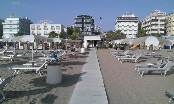 Beach area n. 76 Zaffiro - Rimini