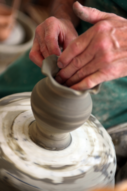 Lavorazione della ceramica - foto Paritani