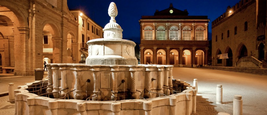 The Pigna Fountain in Piazza Cavour