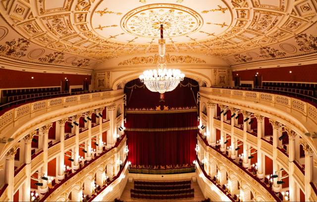 Teatro Amintore Galli: stagione teatrale 2022/23