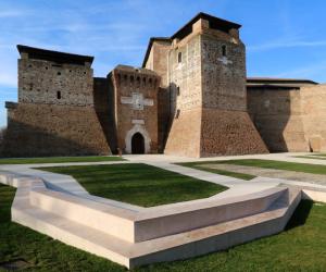 Fellini Museum: spazio Castel Sismondo